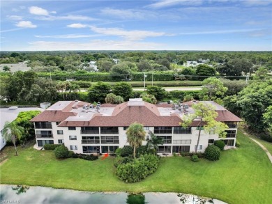 CENTRAL LOCATION IN NAPLES!!!  Lovely 2 bedroom, 2 bathroom on Royal Poinciana Golf Club in Florida - for sale on GolfHomes.com, golf home, golf lot