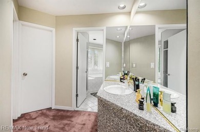 Gorgeous Spacious Contemporary 5 Bedroom Home Situated in a on Knollwood Country Club in Michigan - for sale on GolfHomes.com, golf home, golf lot