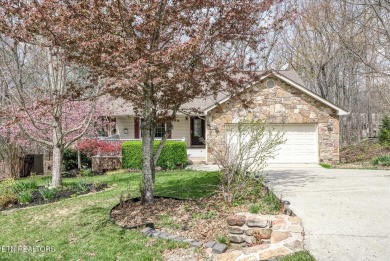 Nestled in the heart of Fairfield Glade North, this 2006-built on Heatherhurst Golf Course in Tennessee - for sale on GolfHomes.com, golf home, golf lot