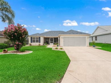 EXPANDED BANYAN MODEL w/ GOLF CART in the VILLAGE OF PIEDMONT! on The Links of Spruce Creek in Florida - for sale on GolfHomes.com, golf home, golf lot