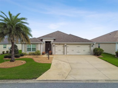 Beautifully maintained 3-bedroom, 2-bath Designer Home with a on Bella Glade Country Club in Florida - for sale on GolfHomes.com, golf home, golf lot
