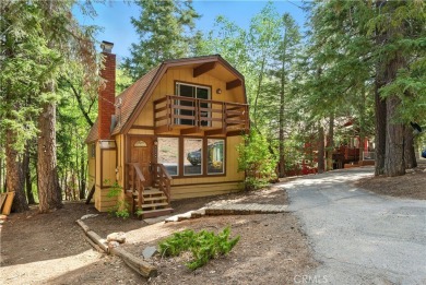 Welcome to this charming 2-story Moonridge cabin, perfectly on Big Bear Mountain Ski and Golf Resort in California - for sale on GolfHomes.com, golf home, golf lot