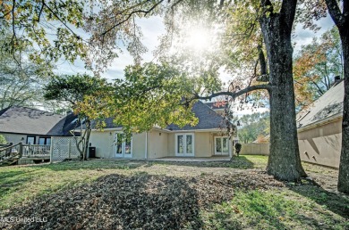 Newly Updated Home on the golf course in Deerfield! Move in on Colonial Country Club Deerfield in Mississippi - for sale on GolfHomes.com, golf home, golf lot