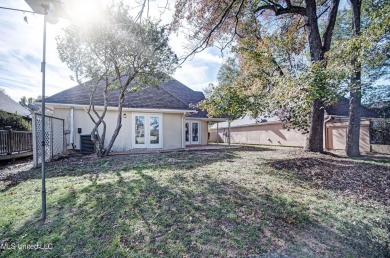 Newly Updated Home on the golf course in Deerfield! Move in on Colonial Country Club Deerfield in Mississippi - for sale on GolfHomes.com, golf home, golf lot