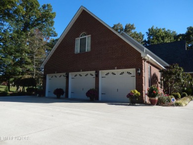 This tastefully appointed all brick home 3/2.5/3 spans over 3 on Deer Creek Golf Club in Tennessee - for sale on GolfHomes.com, golf home, golf lot