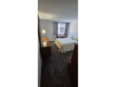 Welcome to your new home in Raintree Condominiums. The unit on Village Links of Glen Ellyn in Illinois - for sale on GolfHomes.com, golf home, golf lot