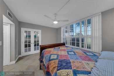 Spacious and beautifully updated 2-bedroom, 2-bathroom on Palm-Aire Country Club and Resort - Palms in Florida - for sale on GolfHomes.com, golf home, golf lot