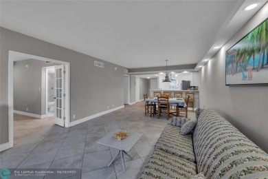 Spacious and beautifully updated 2-bedroom, 2-bathroom on Palm-Aire Country Club and Resort - Palms in Florida - for sale on GolfHomes.com, golf home, golf lot