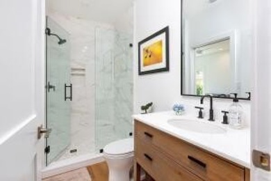 This beautifully renovated 3-bedroom Murifield townhome offers a on Palm Beach Polo and Country Club in Florida - for sale on GolfHomes.com, golf home, golf lot