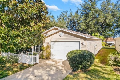 Lovely 2/2 Colony Patio Home in Villa Vera Cruz in the Village on El Diablo Executive Golf Course in Florida - for sale on GolfHomes.com, golf home, golf lot