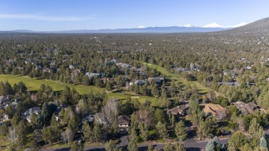 Nestled in the prestigious gated community of Eagle Crest, this on Eagle Crest Golf Resort - Resort Course in Oregon - for sale on GolfHomes.com, golf home, golf lot