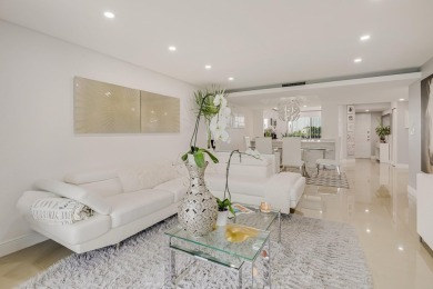 WELCOME TO THIS BEAUTIFUL UPGRADED  TOP FLOOR CONDO WITH  ITS on Poinciana Golf Club in Florida - for sale on GolfHomes.com, golf home, golf lot