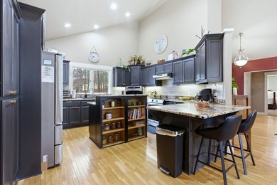 Lakefront living meets golf course views at 17 Vista Ln. in Hot on Isabella Golf Course  in Arkansas - for sale on GolfHomes.com, golf home, golf lot