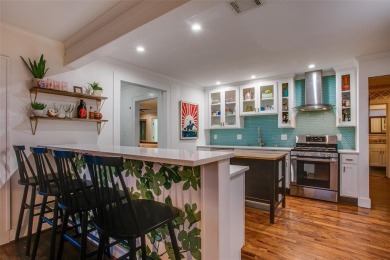 Take in breathtaking, unobstructed sunsets from this charming on Stevens Park Golf Course in Texas - for sale on GolfHomes.com, golf home, golf lot