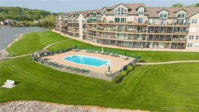 One of the cleanest and well maintained complexes at the Lake on Lake Valley Country Club in Missouri - for sale on GolfHomes.com, golf home, golf lot
