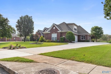 Lakefront lot in desirable Hampton Cove! 4 bedrooms 4 baths on Hampton Cove Golf Course in Alabama - for sale on GolfHomes.com, golf home, golf lot