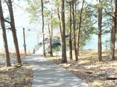Welcome to Chickasaw Point!! That lakefront home you've been on The Trail At Chickasaw Pointe in South Carolina - for sale on GolfHomes.com, golf home, golf lot