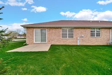 If you are looking for the PERFECT HALF DUPLEX w/ low on White Hawk Country Club in Indiana - for sale on GolfHomes.com, golf home, golf lot