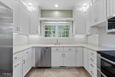 Great location between Abingdon and Bristol, with direct access on Virginian Golf Club in Virginia - for sale on GolfHomes.com, golf home, golf lot