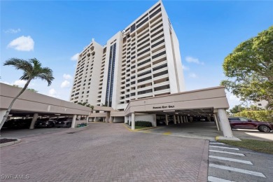 Enjoy living the SW Florida lifestyle in this *move in ready* 3 on The Landings Yacht, Golf and Tennis Club in Florida - for sale on GolfHomes.com, golf home, golf lot