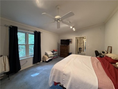Welcome to this 4 bedroom, 2 bath home offering 1,816 sq ft of on Indian Hills Country Club in Arkansas - for sale on GolfHomes.com, golf home, golf lot