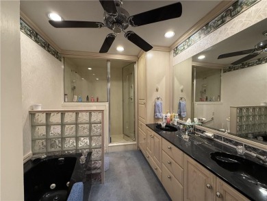 Welcome to this 4 bedroom, 2 bath home offering 1,816 sq ft of on Indian Hills Country Club in Arkansas - for sale on GolfHomes.com, golf home, golf lot