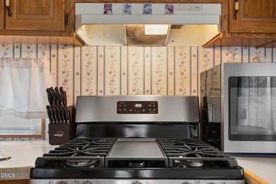 HUGE PRICE DROP!! SELLER FINANCING AVAILABLE!! THE ULTIMATE on River Golf and Country Club at Lake Royale in North Carolina - for sale on GolfHomes.com, golf home, golf lot