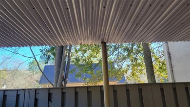 Welcome to easy, low-maintenance living in the highly desirable on Cross Creek Golf Course in Georgia - for sale on GolfHomes.com, golf home, golf lot