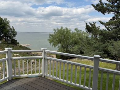 Lake Views & Spacious Living - 30 K-1 Subdivision, Ogallala, NE on Bayside Golf Course in Nebraska - for sale on GolfHomes.com, golf home, golf lot