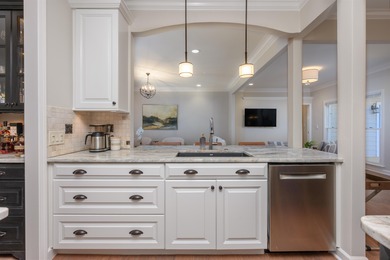 Rare opportunity for single-level home on the coveted main on Reynolds Lake Oconee - The Oconee in Georgia - for sale on GolfHomes.com, golf home, golf lot