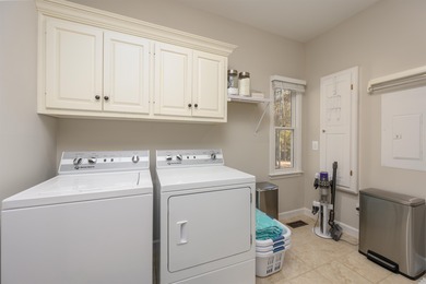 Rare opportunity for single-level home on the coveted main on Reynolds Lake Oconee - The Oconee in Georgia - for sale on GolfHomes.com, golf home, golf lot