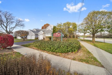 Beautiful & serene 1bedroom, 1bath, end unit townhome backing to on Fox Run Golf Links in Illinois - for sale on GolfHomes.com, golf home, golf lot