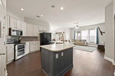 Beautifully designed one-story home offering 3 bedrooms, 2 on Woodbridge Golf Club in Texas - for sale on GolfHomes.com, golf home, golf lot