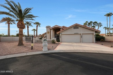 This home has 2 bedrooms and a huge office and 2560 plus sf ft on Cottonwood Country Club in Arizona - for sale on GolfHomes.com, golf home, golf lot
