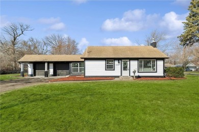 Beautiful remodeled house built on 2 lots. Corner lot. Big attic on Golden Valley Golf and Country Club in Minnesota - for sale on GolfHomes.com, golf home, golf lot