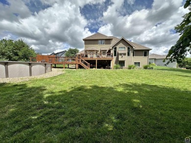 Welcome to the enchanting Rockfire at the Lake Subdivision! on Lake Shawnee Golf Course in Kansas - for sale on GolfHomes.com, golf home, golf lot