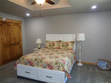 Exceptional Value! Recently remodeled 4 bedroom/3 bath house on Fountainhead State Park Golf Course in Oklahoma - for sale on GolfHomes.com, golf home, golf lot