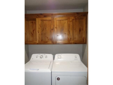 Exceptional Value! Recently remodeled 4 bedroom/3 bath house on Fountainhead State Park Golf Course in Oklahoma - for sale on GolfHomes.com, golf home, golf lot