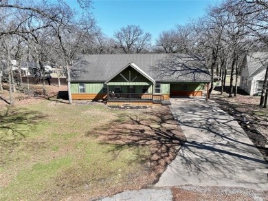Exceptional Value! Recently remodeled 4 bedroom/3 bath house on Fountainhead State Park Golf Course in Oklahoma - for sale on GolfHomes.com, golf home, golf lot