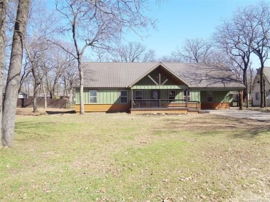 Exceptional Value! Recently remodeled 4 bedroom/3 bath house on Fountainhead State Park Golf Course in Oklahoma - for sale on GolfHomes.com, golf home, golf lot