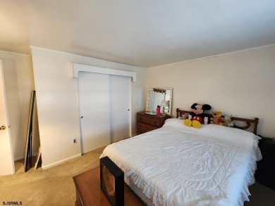 Don't miss out on this beautiful 3 Bedroom 1 & half Bathroom on Wedgwood Country Club in New Jersey - for sale on GolfHomes.com, golf home, golf lot