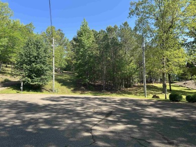 Great Building Lot in the Prestigious Gated Community of Shiloh on Shiloh Falls Golf Club in Tennessee - for sale on GolfHomes.com, golf home, golf lot