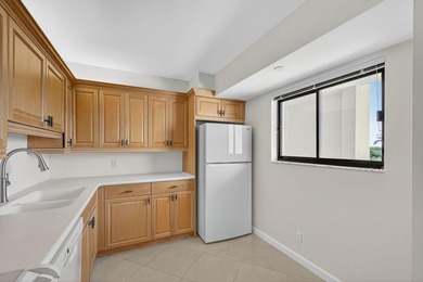 This 2 bedroom 2 Bath condo, directly on the ocean. Ultimate on Jupiter Dunes Golf Course in Florida - for sale on GolfHomes.com, golf home, golf lot