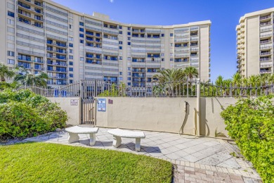 This 2 bedroom 2 Bath condo, directly on the ocean. Ultimate on Jupiter Dunes Golf Course in Florida - for sale on GolfHomes.com, golf home, golf lot