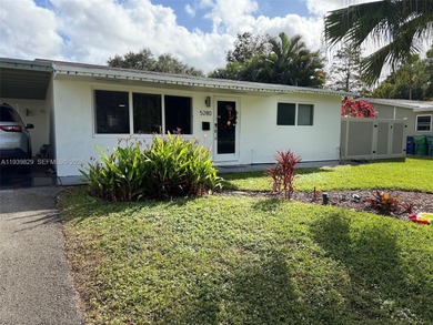 3/2 waterfront pool home in desirable Cooper City. Open-concept on Cooper Colony Country Club in Florida - for sale on GolfHomes.com, golf home, golf lot