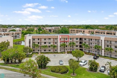 Top-floor 2BD/2BA condo in Sunrise Lakes Phase 4, a 55+ on Sunrise Lakes Phase IV Golf Course in Florida - for sale on GolfHomes.com, golf home, golf lot