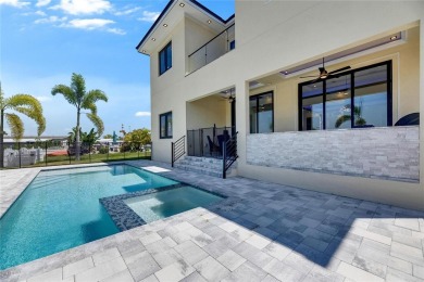 6522 Simone Shores Circle | The Voyager Floorplan
7 Beds | 4.5 on Apollo Beach Golf and Sea Club in Florida - for sale on GolfHomes.com, golf home, golf lot