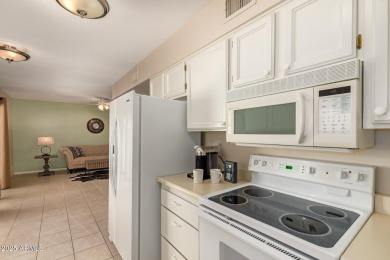 Look no further! This single-story 2-bedroom townhome is the one on Sun City-Willow Creek / Willow Brook  in Arizona - for sale on GolfHomes.com, golf home, golf lot