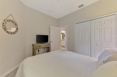 Dramatic price reduction on this gorgeous end unit villa located on Sarasota National Golf Club in Florida - for sale on GolfHomes.com, golf home, golf lot