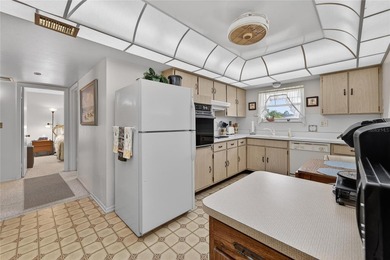 Easy Living Starts Here in Sun City Center! Welcome home to this on North Lakes Golf Course in Florida - for sale on GolfHomes.com, golf home, golf lot